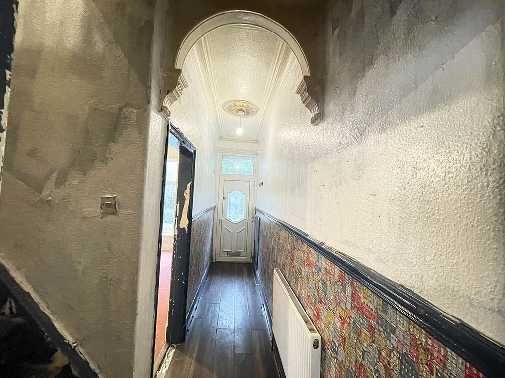 3 bedroom mid terrace house SSTC in Earby - Entrance Hall